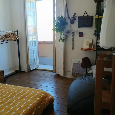 Small Niponic Room At The Republica Das Bananas - Close To The City Center Homestay szállás *